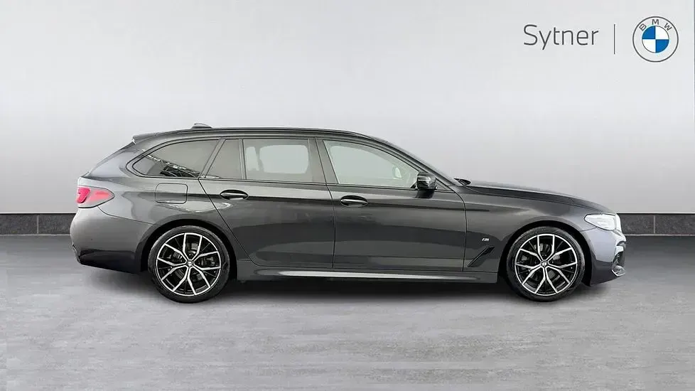 Used BMW 520 M Sport 181 HP (133 kW) 2023 Grey Estate