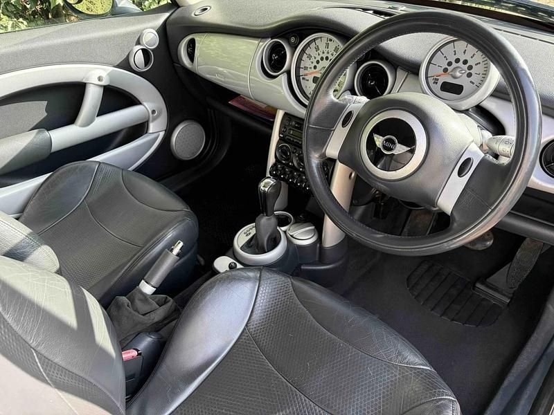 Used Mini Cooper Hatch 2001 Pure silver metallic Hatchback