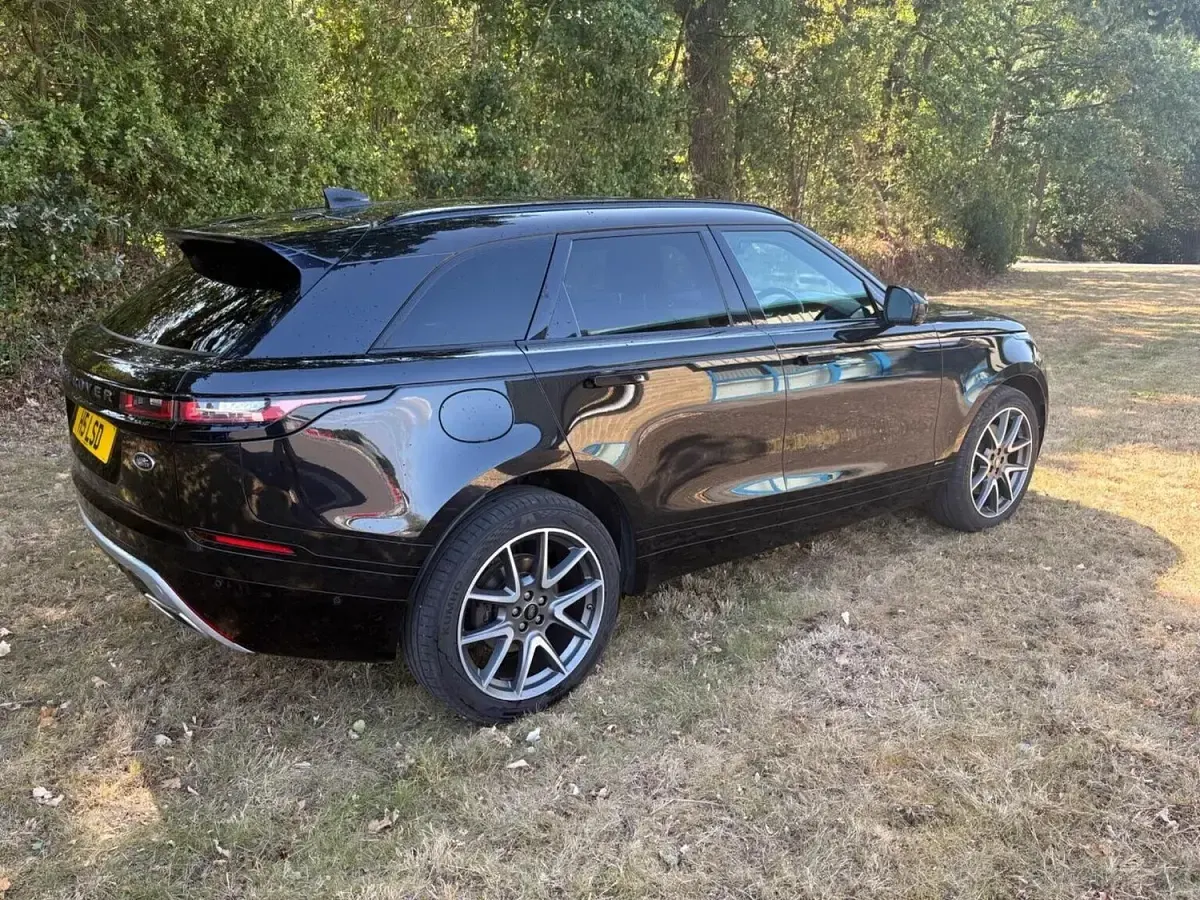 Used Land Rover Range Rover Velar SE Dynamic 300 HP (220 kW) 2021 Black SUV