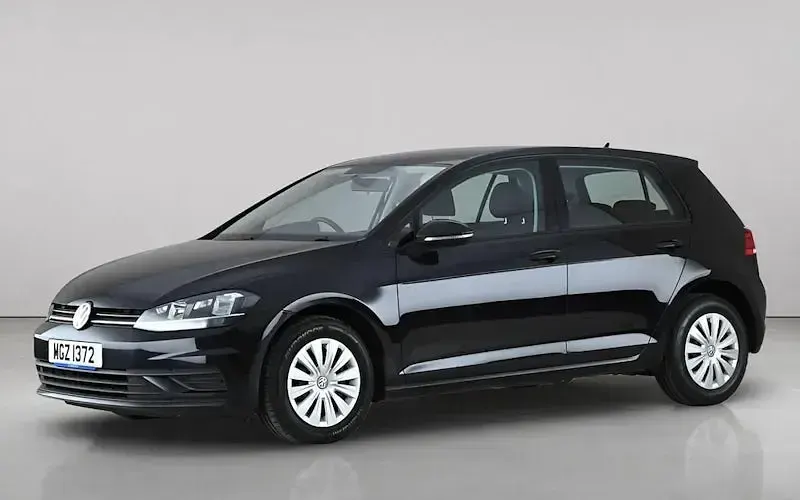 Used VW Golf VII S 116 HP (85 kW) 2019 Black Hatchback
