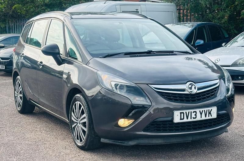Grey Used 2013 Vauxhall Zafira Tourer MPV | £2,849 (Fair price) - Image 1/4