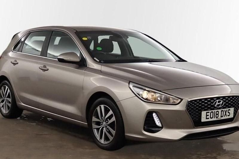 White Used 2018 Hyundai i30 SE Hatchback | £9,490 (Fair price) - Image 1/1