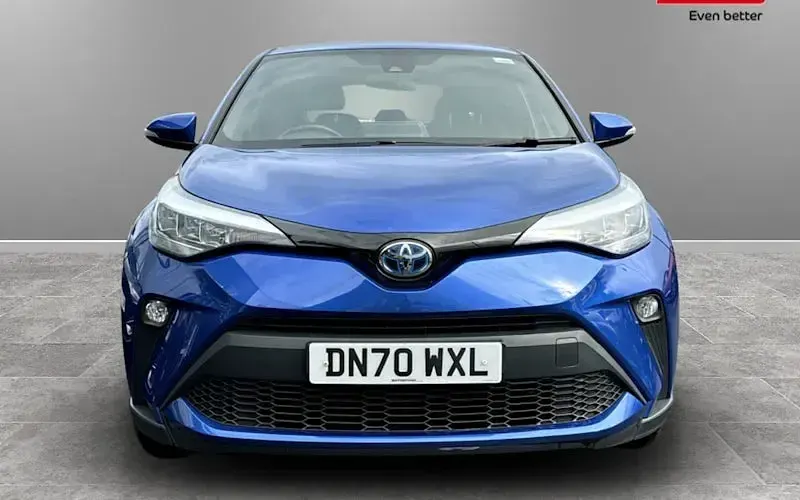 Begagnad Toyota C-HR 122 HK (89 kW) 2023 SUV