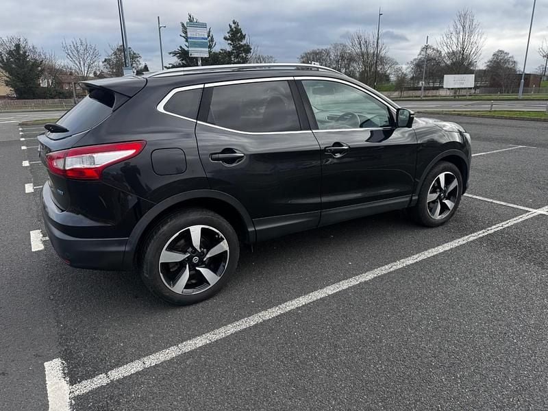 Used Nissan Qashqai N-Connecta 2016 Black SUV