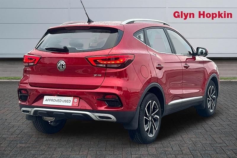 Used MG ZS Exclusive 111 HP (81 kW) 2022 Red SUV