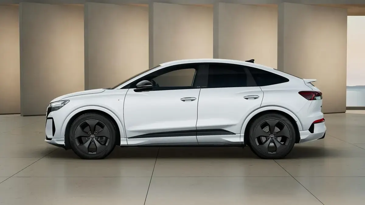 New Audi Q4 Sportback e-tron Black Edition 2026 White SUV