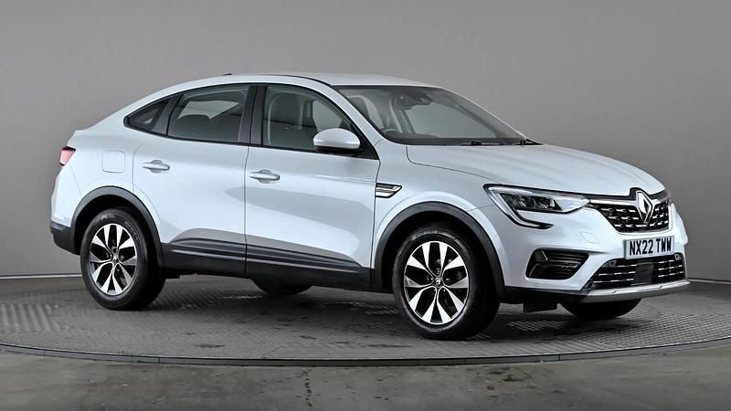 Used Renault Arkana Iconic 138 HP (101 kW) 2022 White SUV