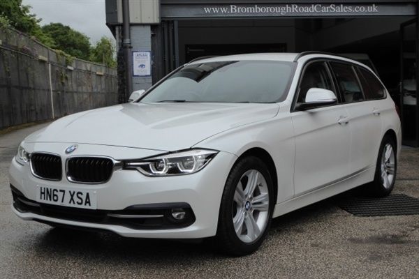 Mineral white Used 2017 BMW 318 Sport Line Estate | £13,295 (Fair price) - Image 1/1