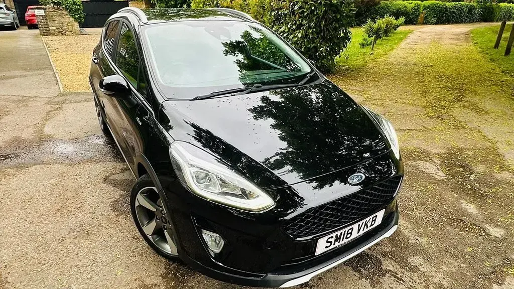 Used Ford Fiesta Active 100 HP (73 kW) 2018 Black Hatchback