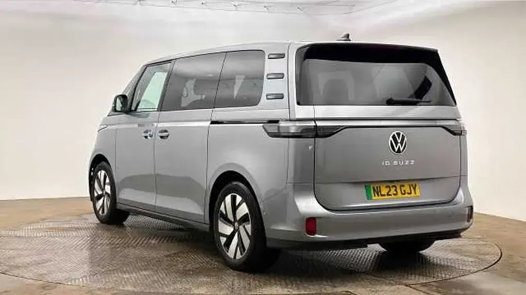 Used VW ID. Buzz Pro 150 kW (204 HP) 2023 Silver MPV