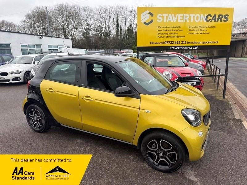 Yellow Used 2015 Smart ForFour Premium Hatchback | £4,995 (Fair price) - Image 1/3