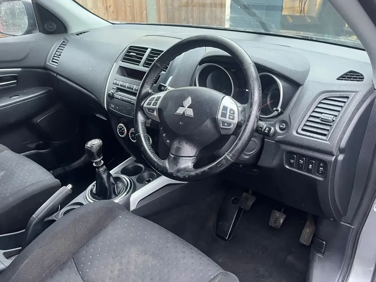 Usado Mitsubishi ASX 2010 Gris SUV