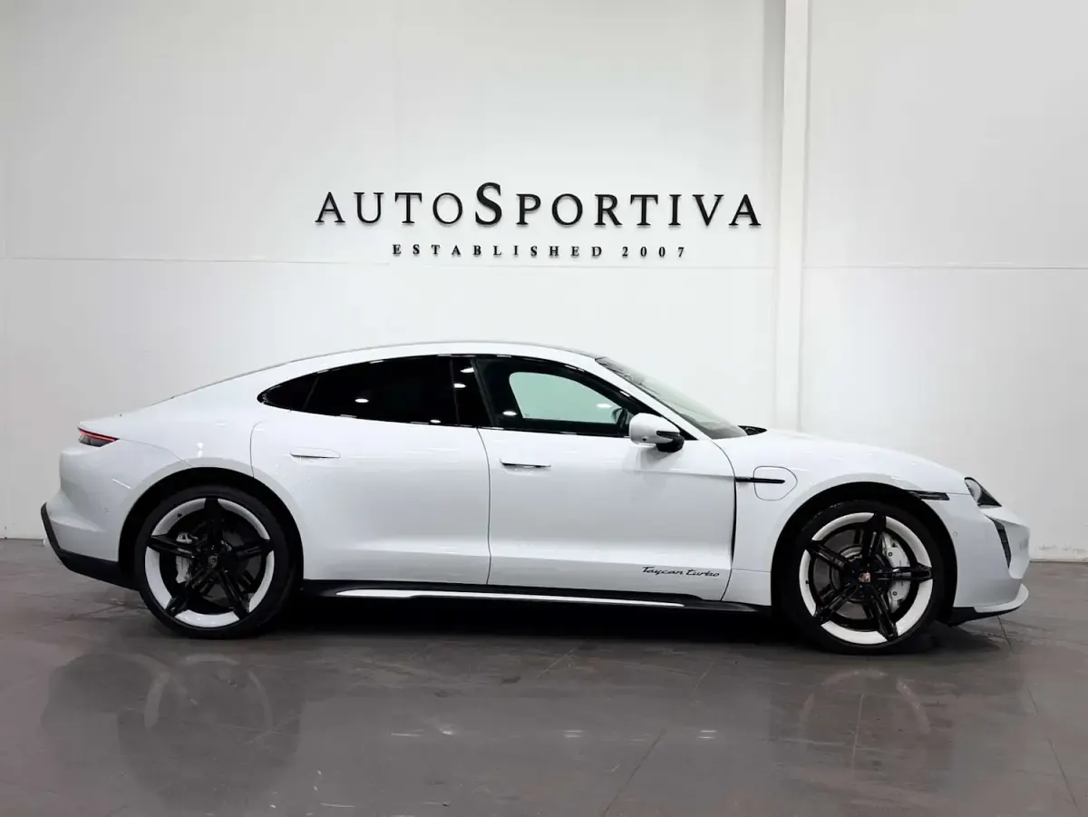 Used Porsche Taycan 50 kW (68 HP) 2020 White Sedan