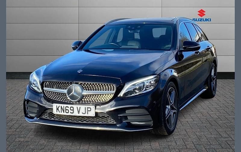 Used Mercedes C300 AMG Line Premium Plus 241 HP (177 kW) 2019 Black Estate
