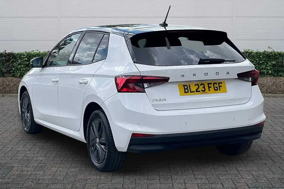 Used Skoda 110 R Colour Edition 81 HP (59 kW) 2023 Candy white body / black magic pearl effect roof Hatchback