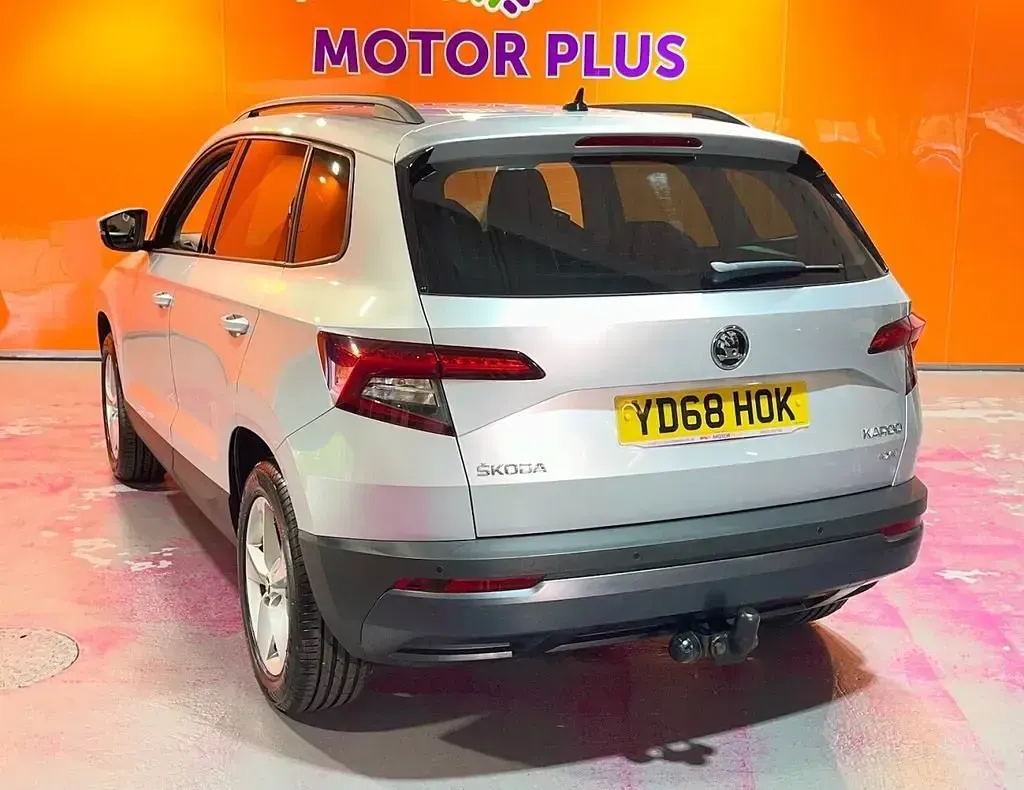 Używany Skoda Karoq SE 150 KM (110 kW) 2019 Srebrny SUV
