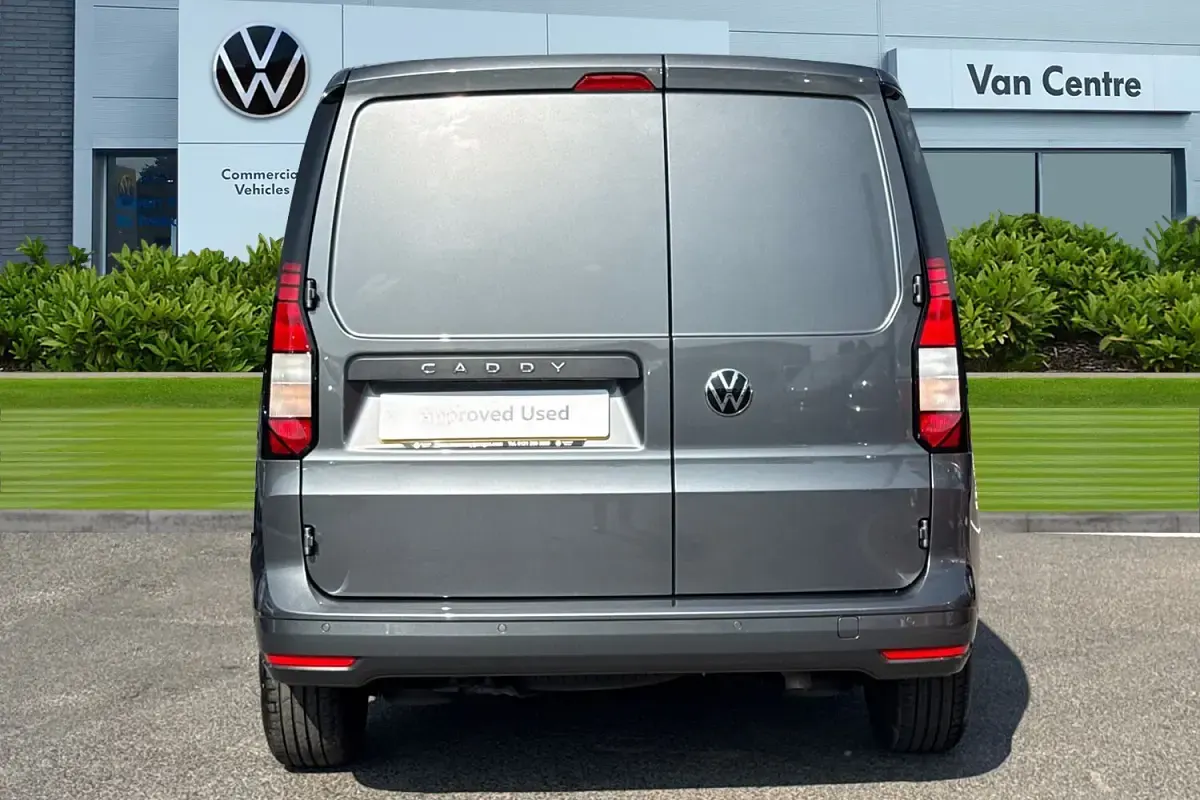 Used VW Caddy 122 HP (89 kW) 2025 Grey MPV