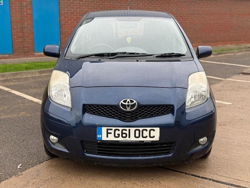 Blue Used 2011 Toyota Yaris Hatchback | £2,199 (Fair price) - Image 1/4