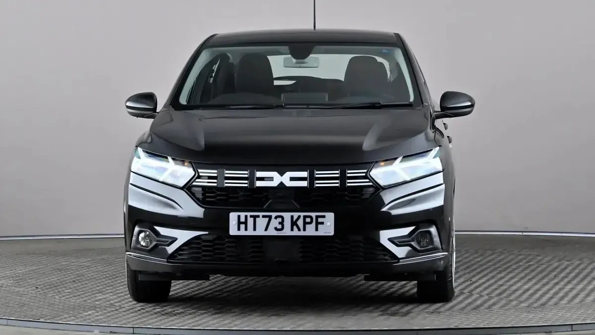Usado Dacia Sandero Expression 100 CV (73 kW) 2023 Negro Utilitario