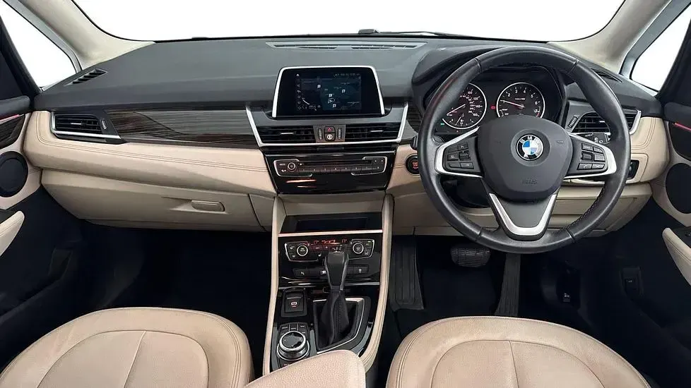 Used BMW 218 Active Tourer Luxury Line 134 HP (98 kW) 2017 Blue MPV
