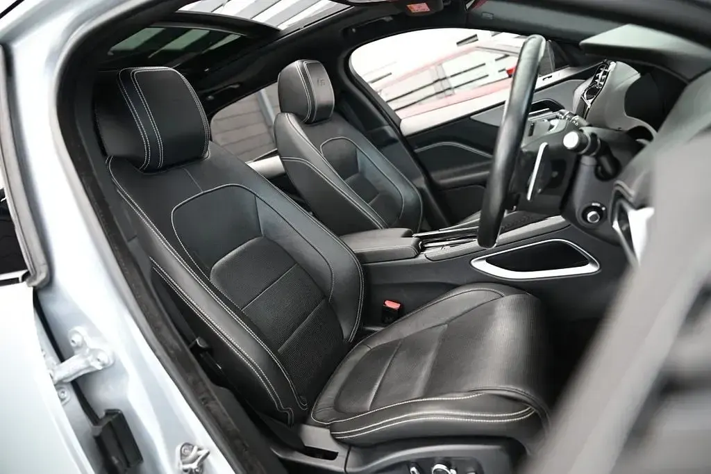 Used Jaguar F-Pace S 300 HP (220 kW) 2017 Silver SUV