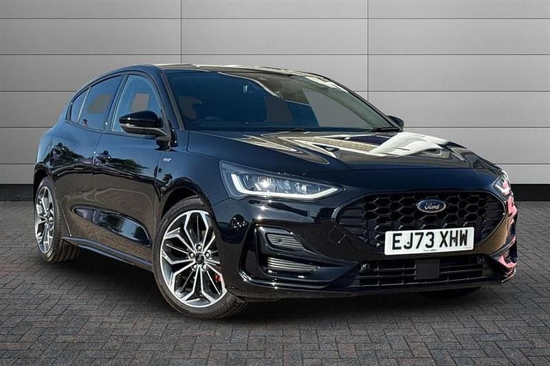 Black Used 2023 Ford Focus ST-Line X Hatchback | £20,000 (Fair price) - Image 1/2