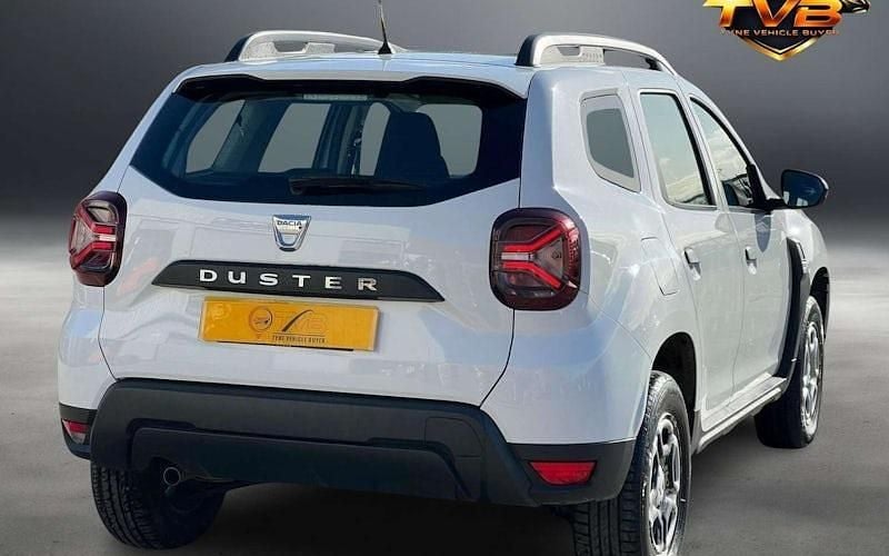 Begagnad Dacia Duster Essentiel 90 HK (66 kW) 2022 Vit Halvkombi