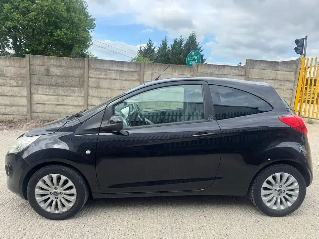 Used Ford Ka Zetec 69 HP (50 kW) 2011 Black Hatchback