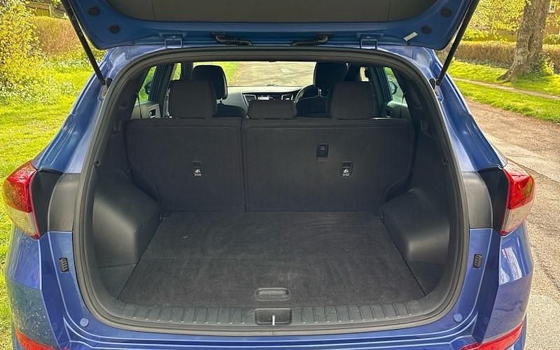 Usado Hyundai Tucson GO! 177 HP (130 kW) 2018 Azul SUV