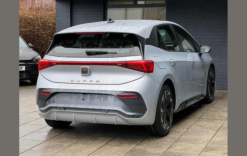 New Cupra Born e-Boost 166 kW (226 HP) 2025 Other Hatchback