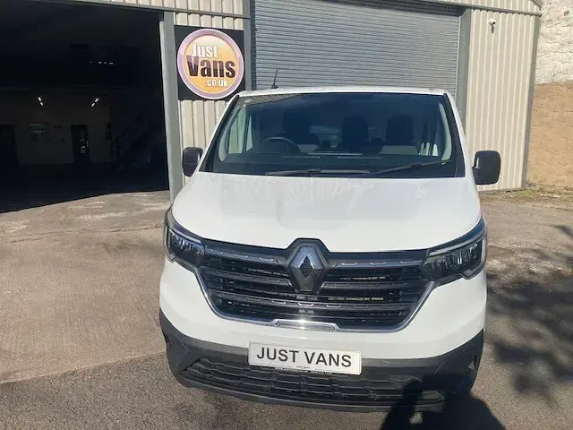 Used Renault Trafic Business 150 HP (110 kW) 2022 White