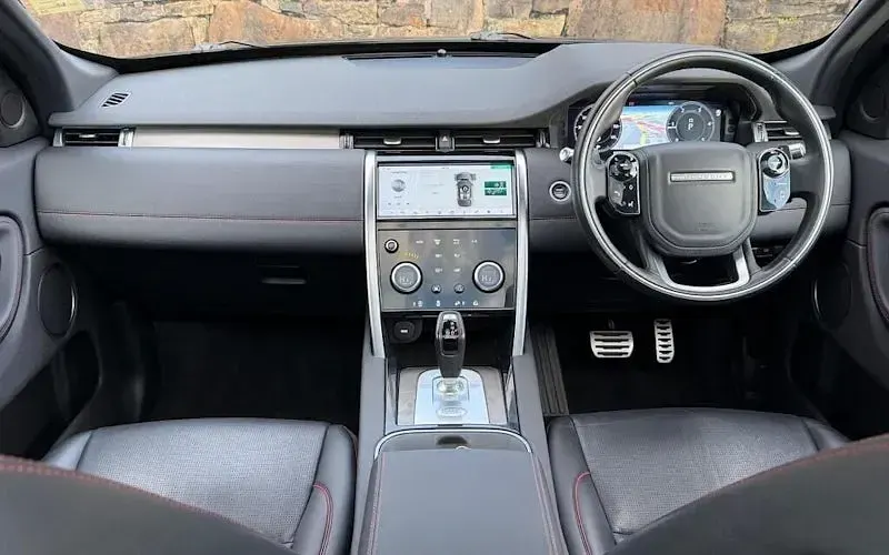 Used Land Rover Discovery Sport SE Dynamic 179 HP (131 kW) 2019 Black SUV