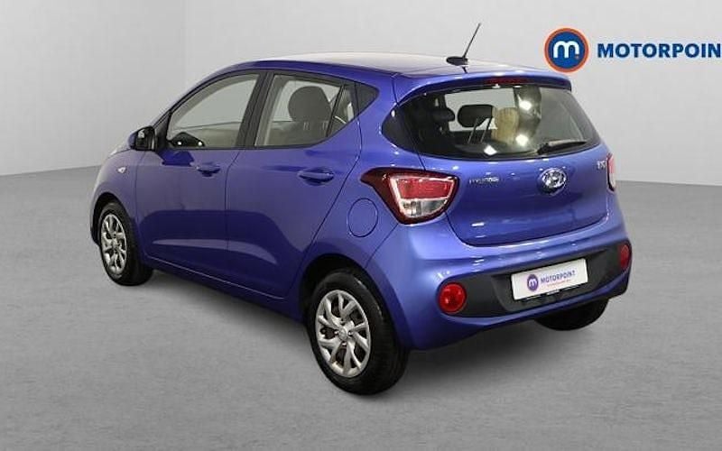 Used Hyundai i10 SE 67 HP (49 kW) 2019 Blue Hatchback