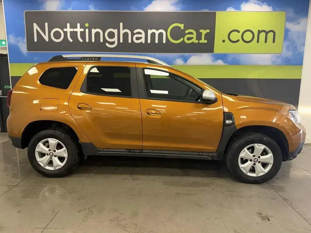 Used Dacia Duster Comfort 130 HP (95 kW) 2019 Orange SUV