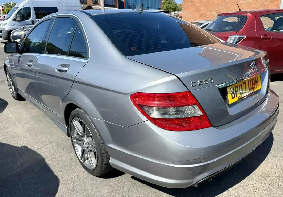 Used Mercedes C200 2007 Silver Sedan