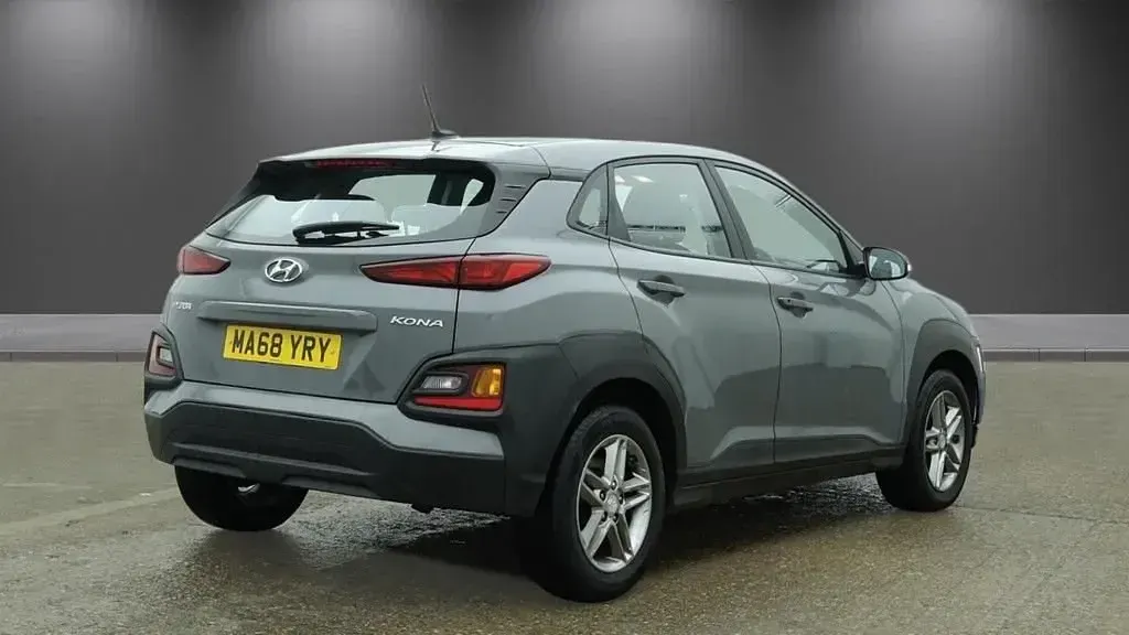 Gebraucht Hyundai Kona 120 PS (88 kW) 2018 Grau SUV