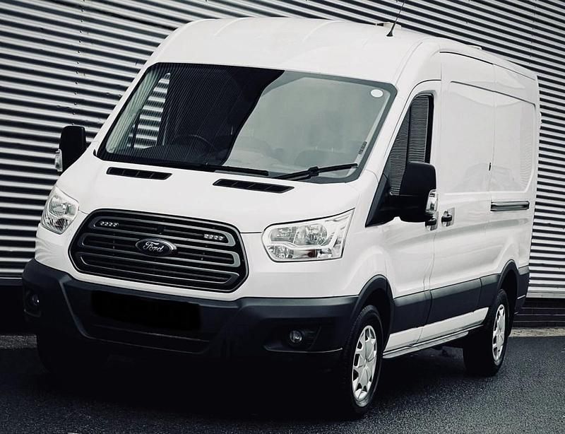 Used Ford Transit Trend 130 HP (95 kW) 2020 White Van