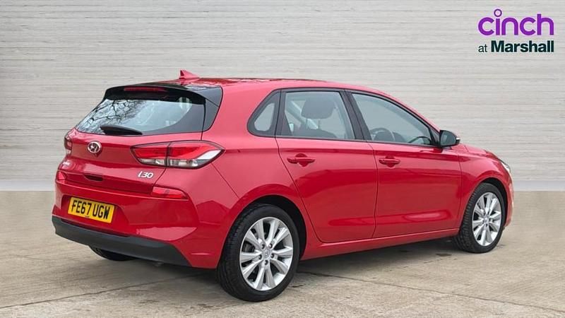 Used Hyundai i30 SE 140 HP (102 kW) 2017 Red