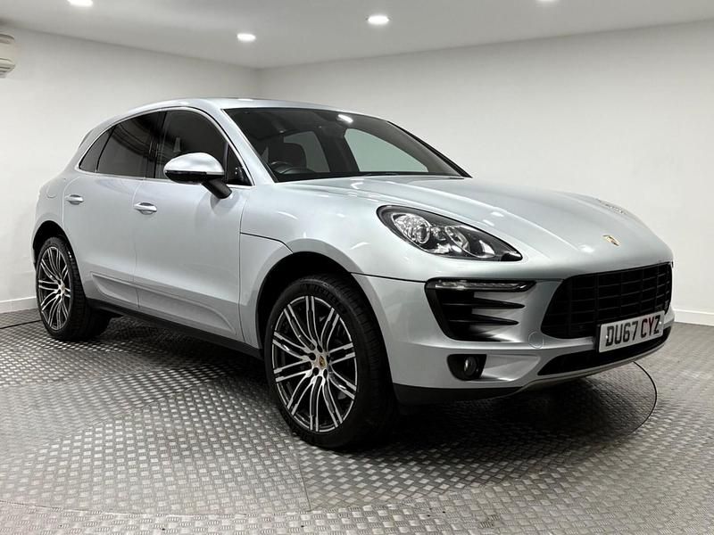 Silver Used 2017 Porsche Macan SUV | £23,995 (Fair price) - Image 1/4