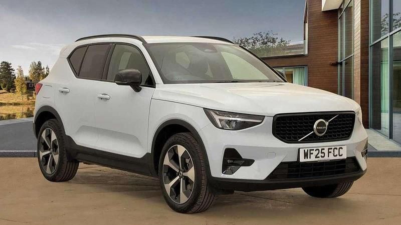 Blue Used 2025 Volvo XC40 Plus SUV | £33,000 (Fair price) - Image 1/4