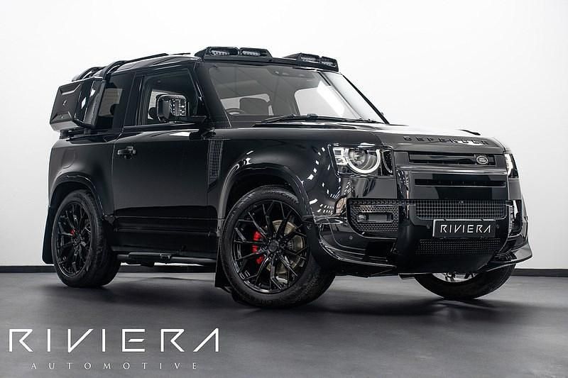 Black Used 2024 Land Rover Defender HSE Dynamic Estate | £63,495 (Good price) - Image 1/4
