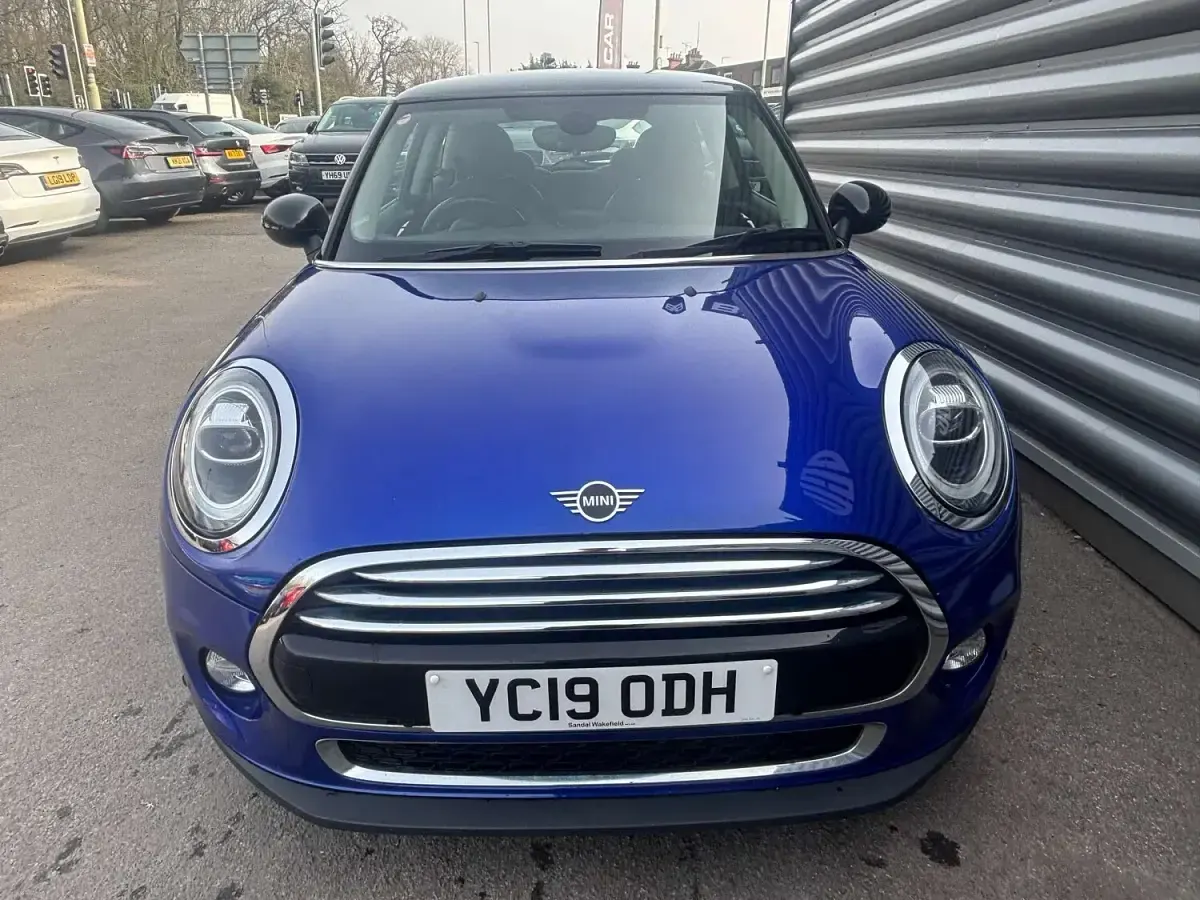 Used Mini Cooper Exclusive 2019 Blue Hatchback