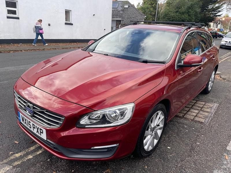 Red Used 2015 Volvo V60 SE Estate | £4,695 - Image 1/4