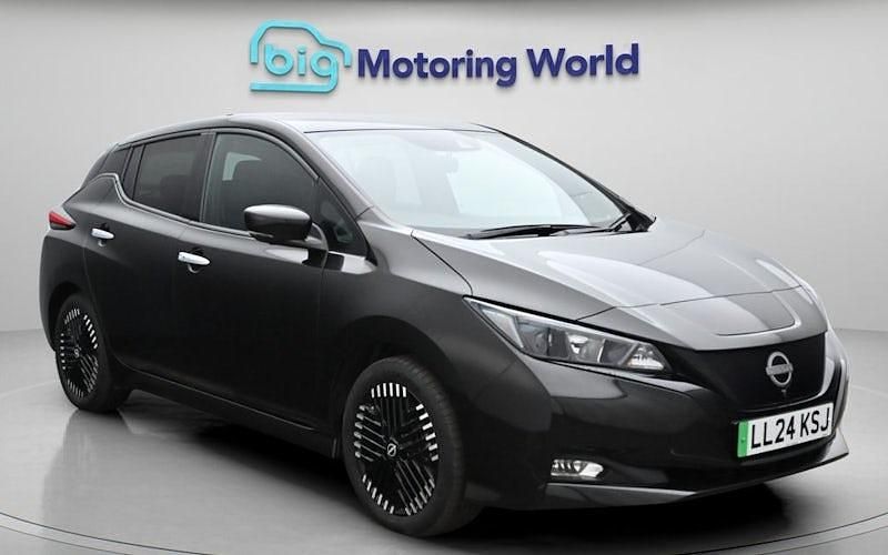 Used Nissan Leaf N-Connecta 110 kW (150 HP) 2024 Black Hatchback