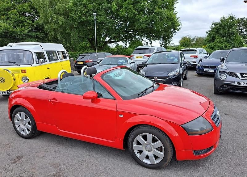 Used Audi TT Roadster 150 HP (110 kW) 2005 Red Cabriolet