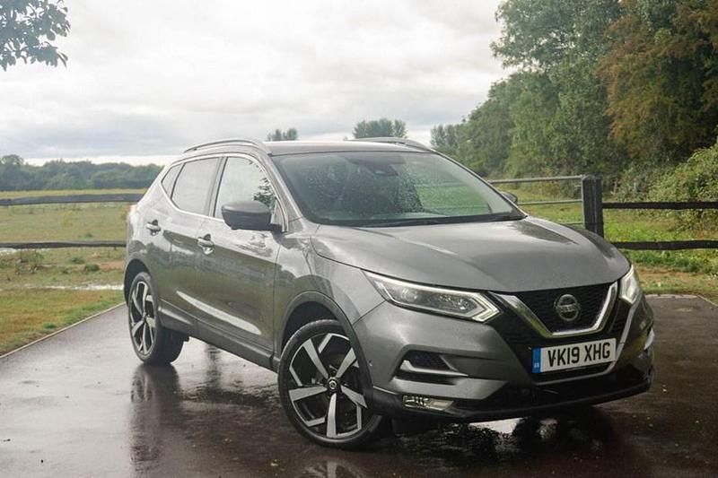 Grey Used 2019 Nissan Qashqai Tekna SUV | £10,900 (Fair price) - Image 1/1