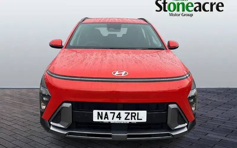 Used Hyundai Kona Advanced 141 HP (103 kW) 2025 Orange SUV