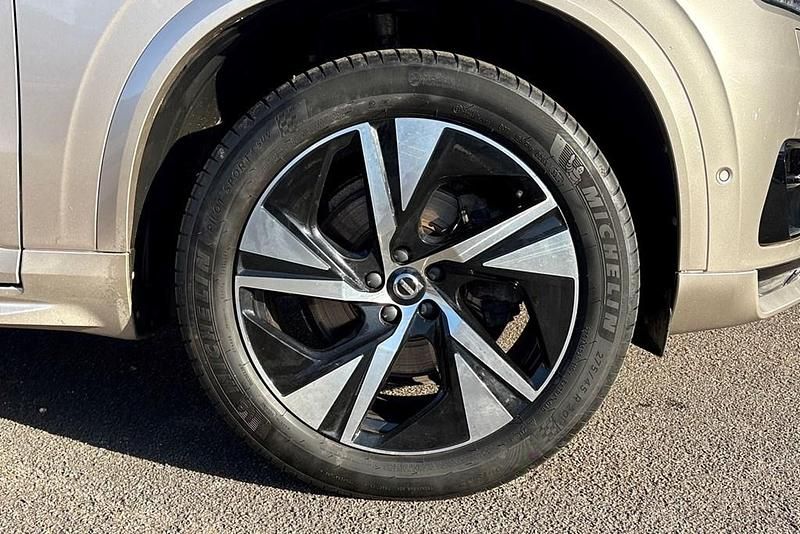 Usado Volvo XC90 Plus 2022 Dorado SUV