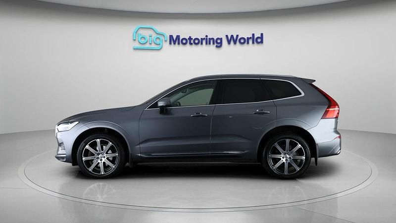 Used Volvo XC60 Inscription 247 HP (181 kW) 2021 Grey SUV
