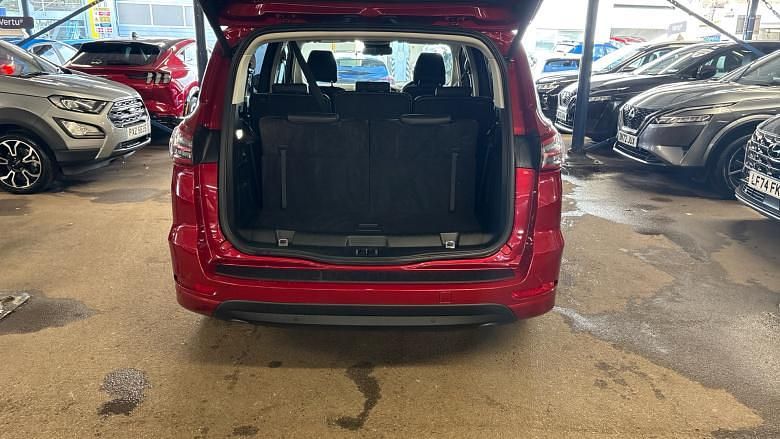 Used Ford S-MAX Titanium 190 HP (139 kW) 2022 MPV